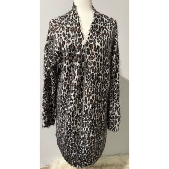 Show me your Mumu cheata print open front soft fuzzy cardigan M - Picture 1 of 7
